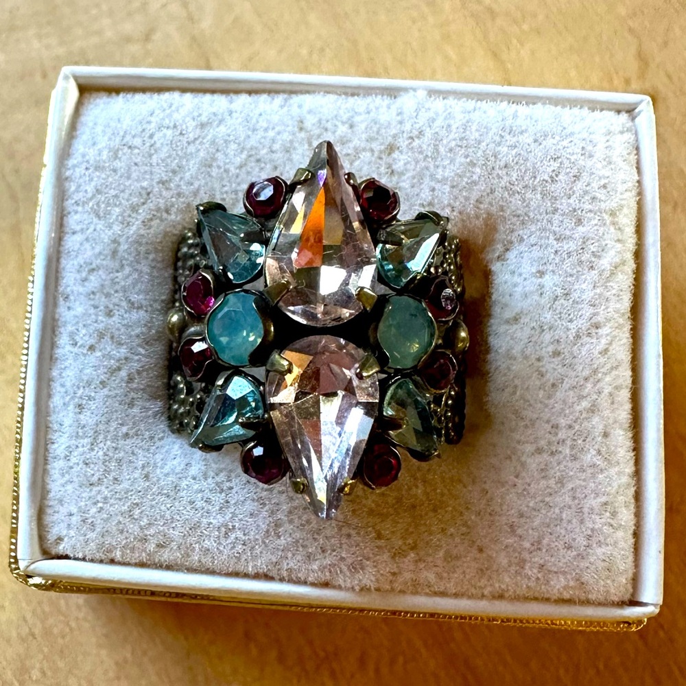 Sorrelli ring